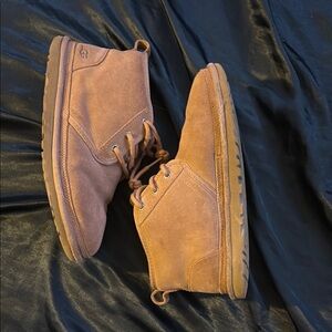 UGG Men's Brown Neumels